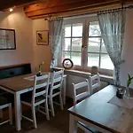 Boddenhus Auf Ruegen - Und Rappin