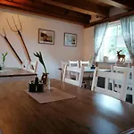 Boddenhus Auf Ruegen - Und Rappin