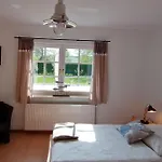 Boddenhus Auf Ruegen - Und *