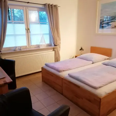 Boddenhus Auf Ruegen - Und * Rappin