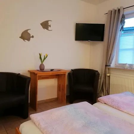 Boddenhus Auf Ruegen - Und Apartment