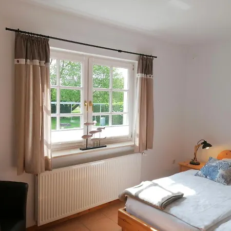 Апартаменты Boddenhus Auf Ruegen - Und