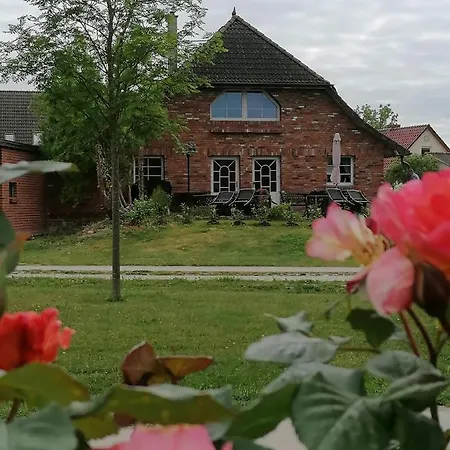 Boddenhus Auf Rügen - Und *