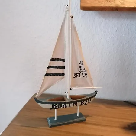 Boddenhus Auf Rügen - Und Rappin