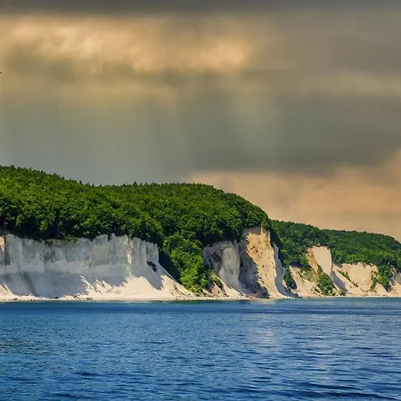 Boddenhus Auf Rügen - Und *