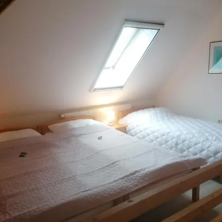 Appartement Boddenhus Auf Ruegen - Und Rappin