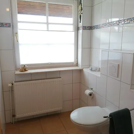 Boddenhus Auf Ruegen - Und Appartement *