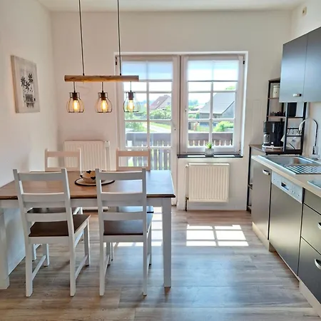 Boddenhus Auf Ruegen - Und Apartment