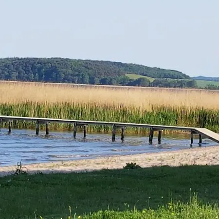 Boddenhus Auf Ruegen - Und Apartmán