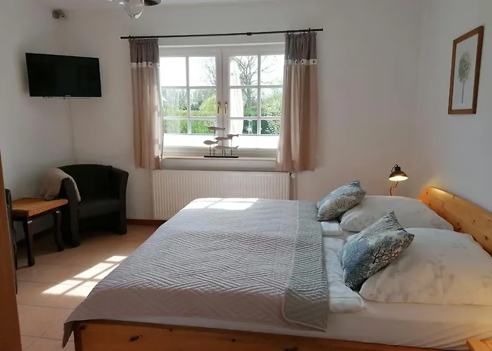 Boddenhus Auf Ruegen - Und דירה Rappin