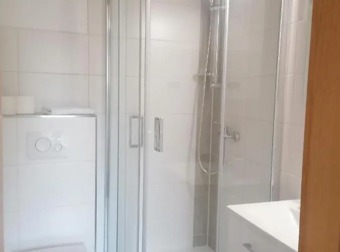 Boddenhus Auf Ruegen - Und *